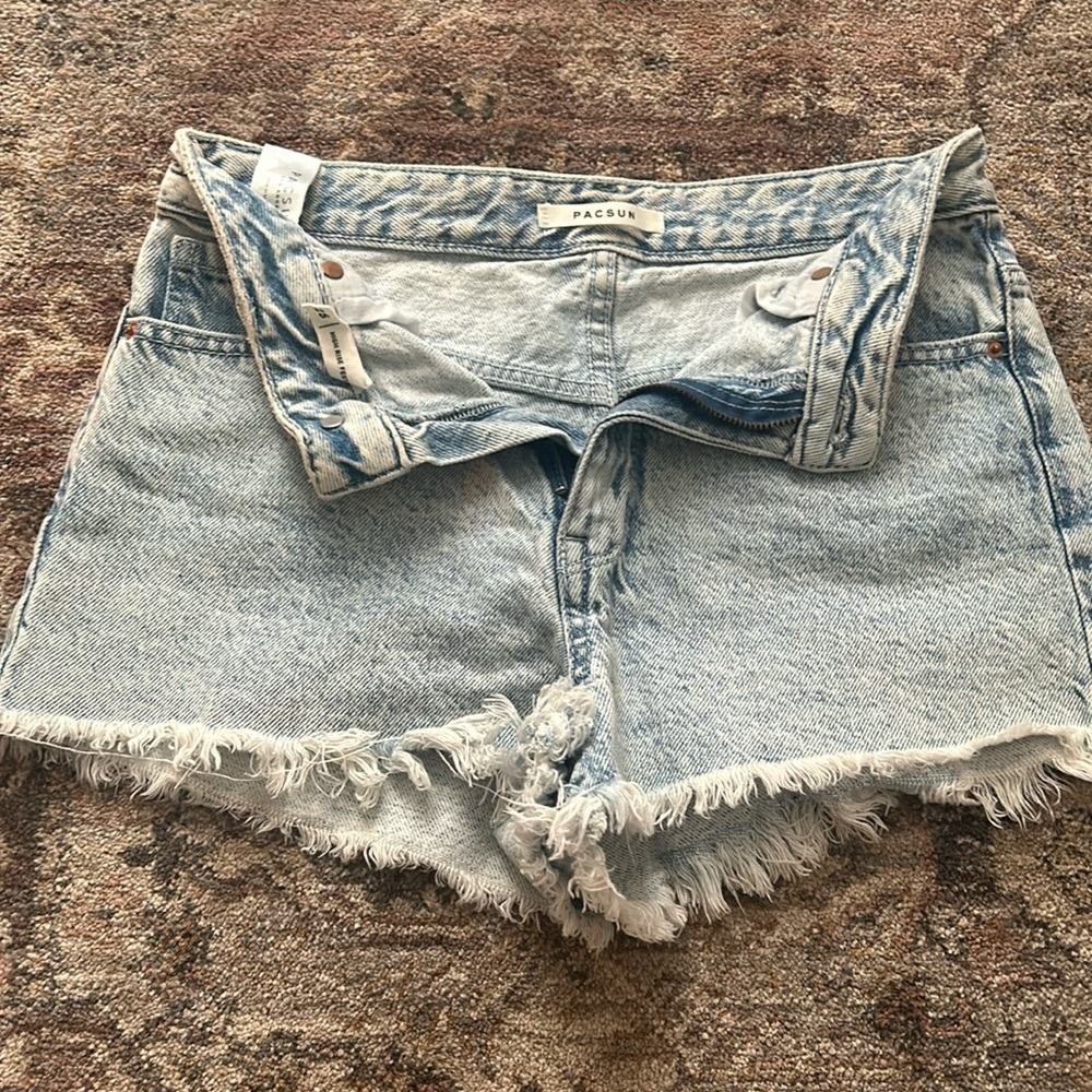 pac sun jean shorts size 25